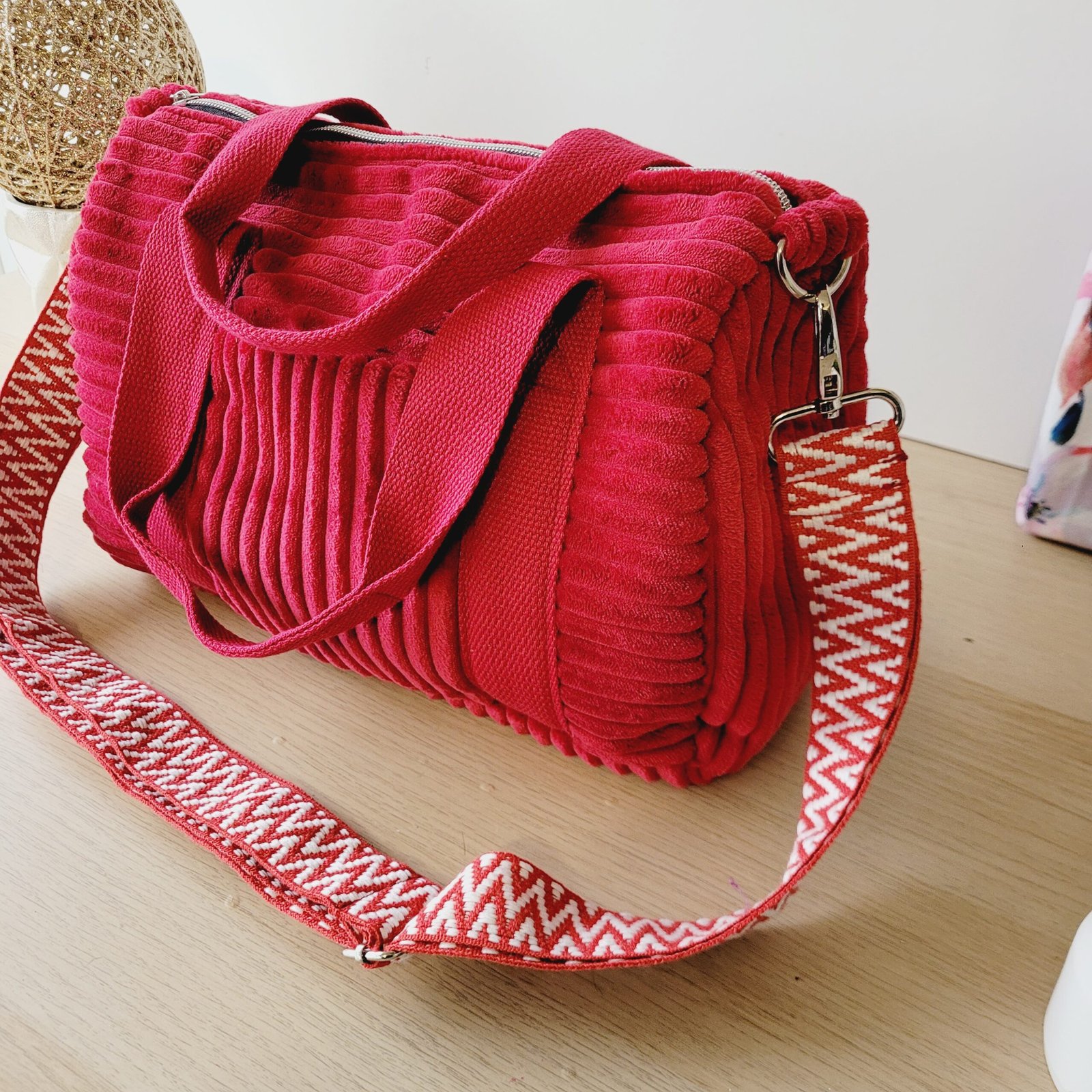 Sac Week end velours grosses côtes rouge