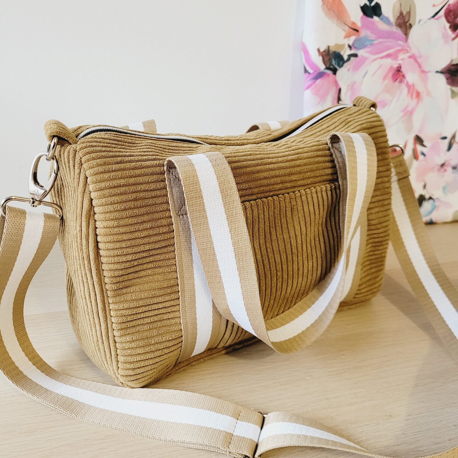 Sac Week end velours côtelé kaki – Image 10